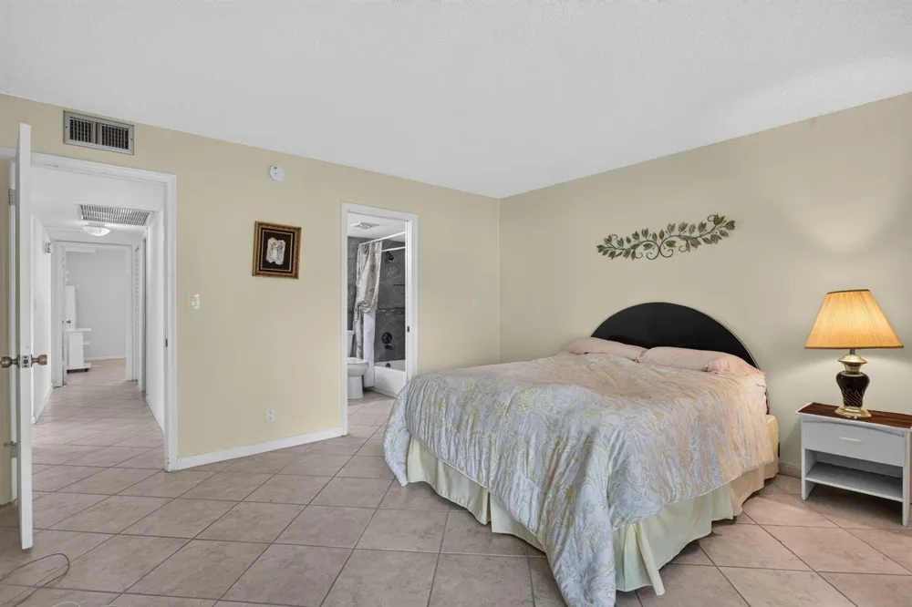 2006 GRANADA DRIVE #J1 Coconut Creek, FL 33066