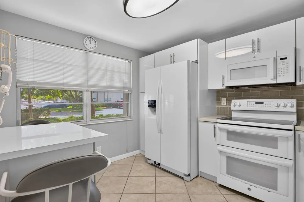 2006 GRANADA DRIVE #J1 Coconut Creek, FL 33066