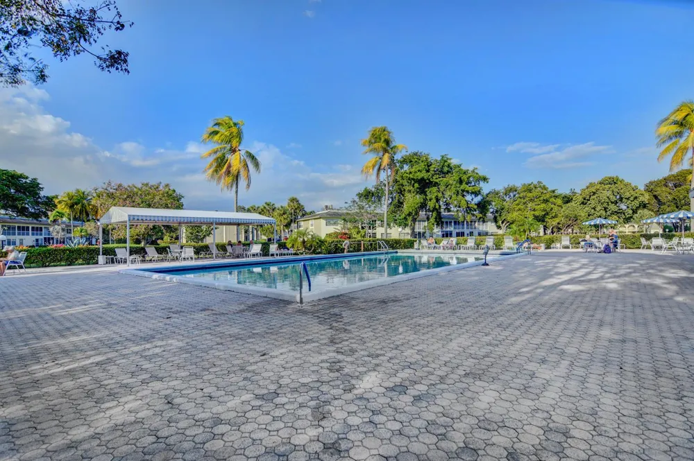 2006 GRANADA DRIVE #J1 Coconut Creek, FL 33066