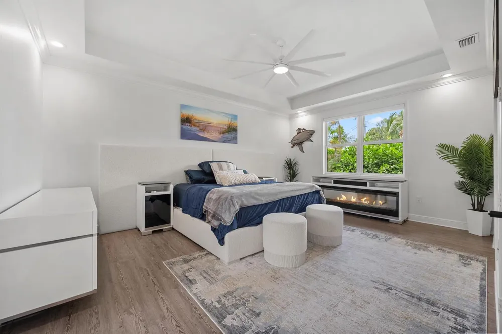 765 Lagoon Drive North Palm Beach, FL 33408