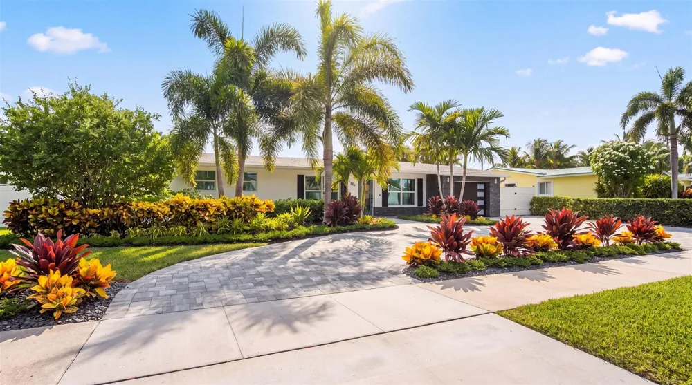 765 Lagoon Drive North Palm Beach, FL 33408