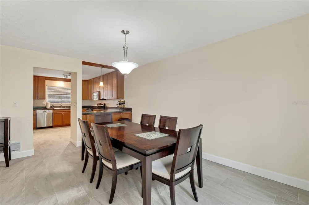 2700 BAYSHORE BOULEVARD #512 Dunedin, FL 34698