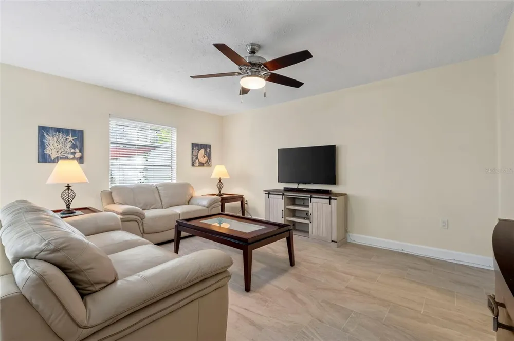 2700 BAYSHORE BOULEVARD #512 Dunedin, FL 34698