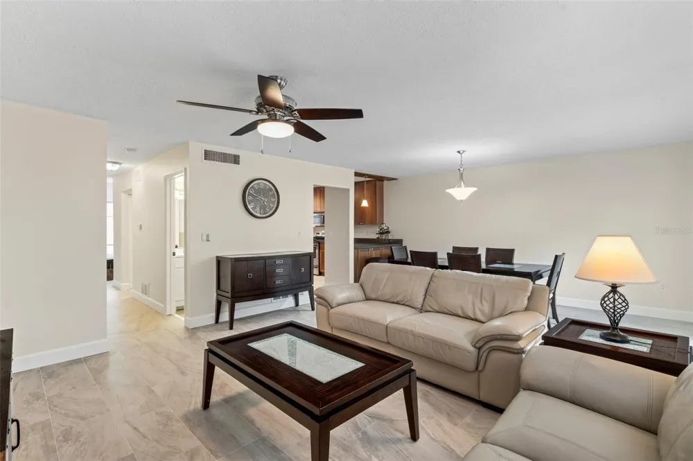 2700 BAYSHORE BOULEVARD #512 Dunedin, FL 34698