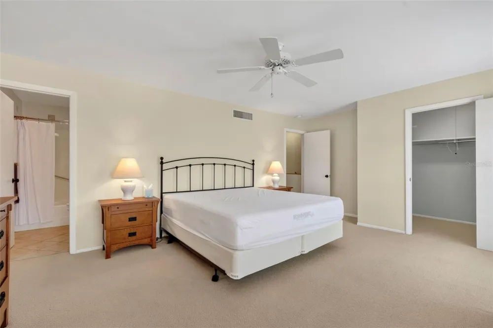 2700 BAYSHORE BOULEVARD #512 Dunedin, FL 34698