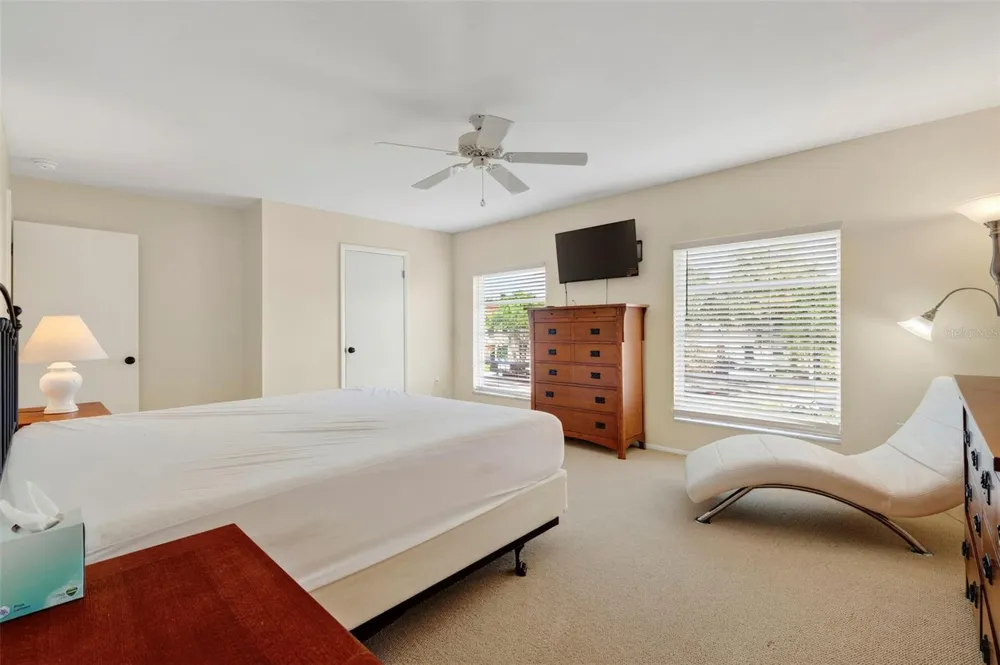 2700 BAYSHORE BOULEVARD #512 Dunedin, FL 34698