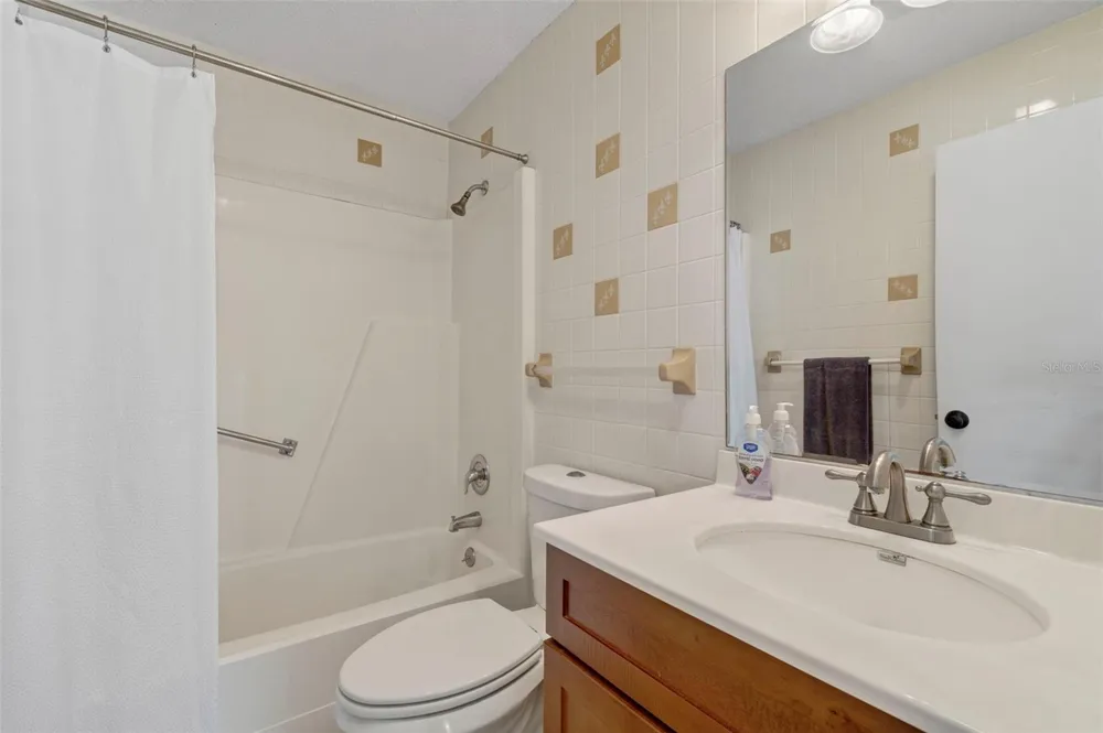 2700 BAYSHORE BOULEVARD #512 Dunedin, FL 34698