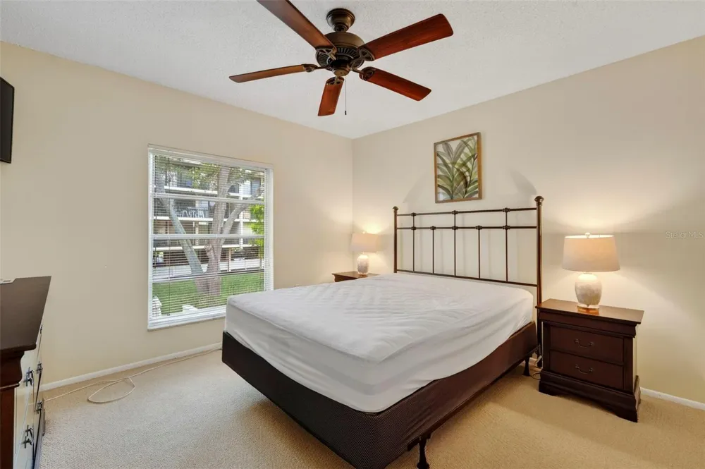 2700 BAYSHORE BOULEVARD #512 Dunedin, FL 34698