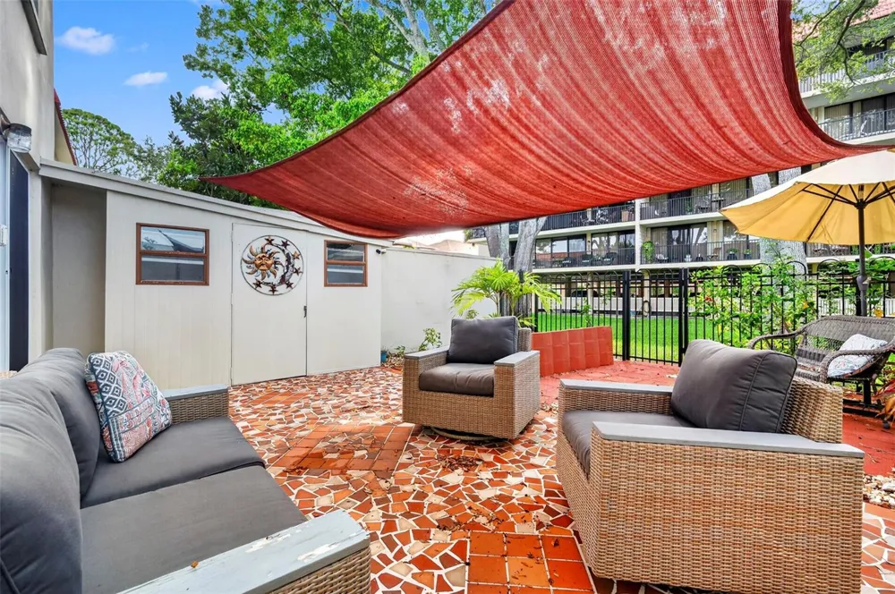 2700 BAYSHORE BOULEVARD #512 Dunedin, FL 34698