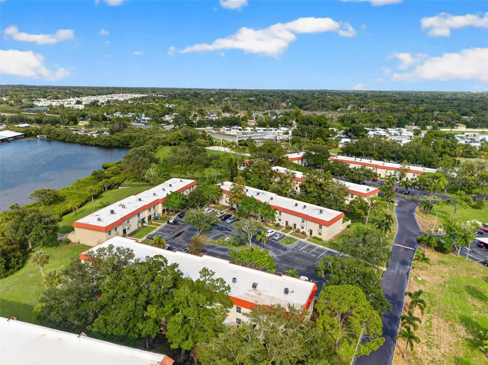 2700 BAYSHORE BOULEVARD #512 Dunedin, FL 34698