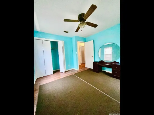 1106 E Hutchinson Street E Beeville, TX 78102