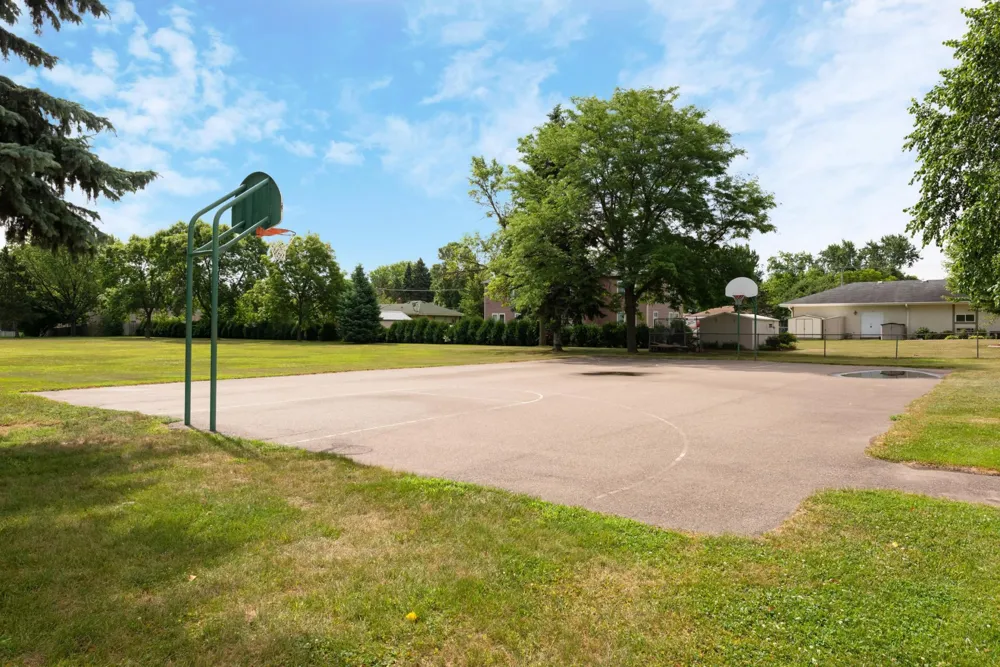 5330 Georgia Avenue Crystal, MN 55428