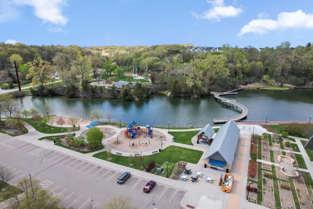 4170 Narrows Canyon Trail Chaska, MN 55318