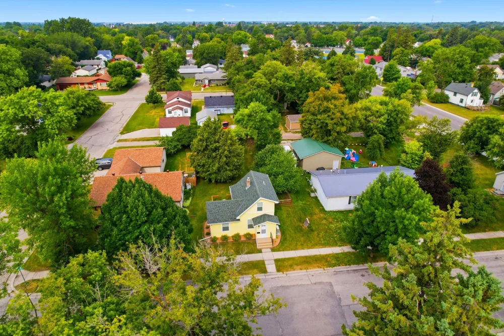 109 Kneale Avenue S Thief River Falls, MN 56701