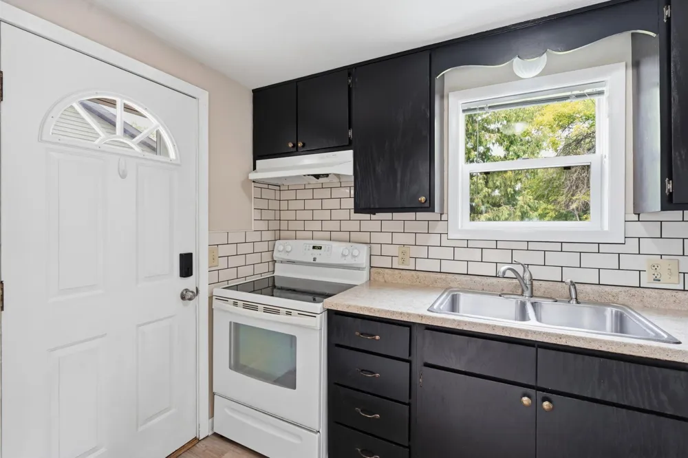 109 Kneale Avenue S Thief River Falls, MN 56701