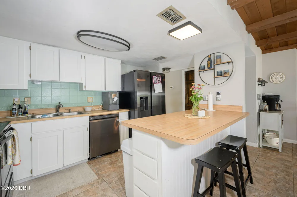 21 Oakwood Park Ormond Beach, FL 32174