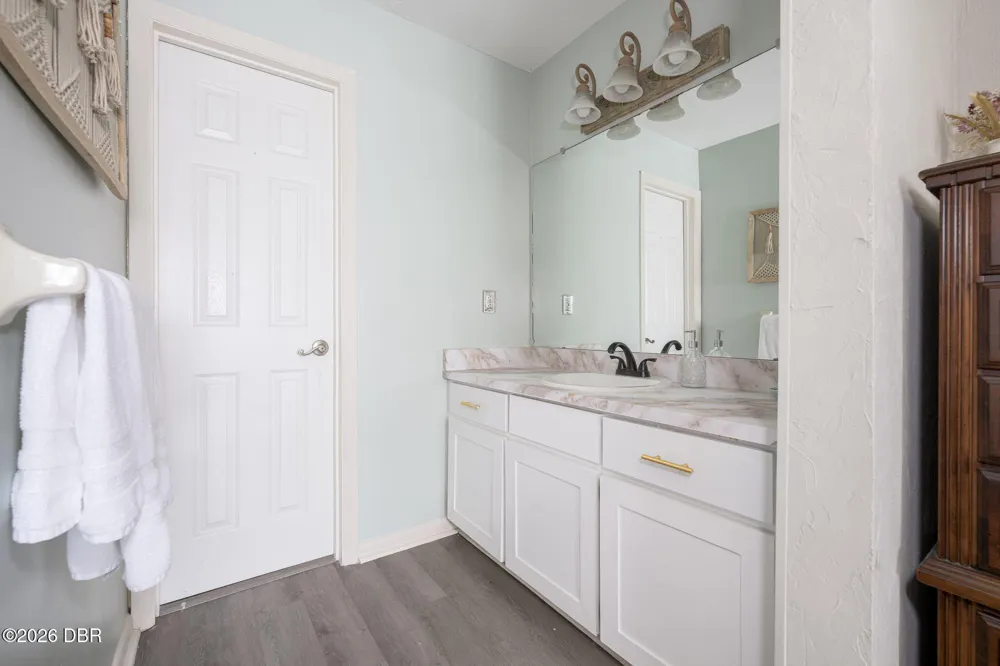 21 Oakwood Park Ormond Beach, FL 32174