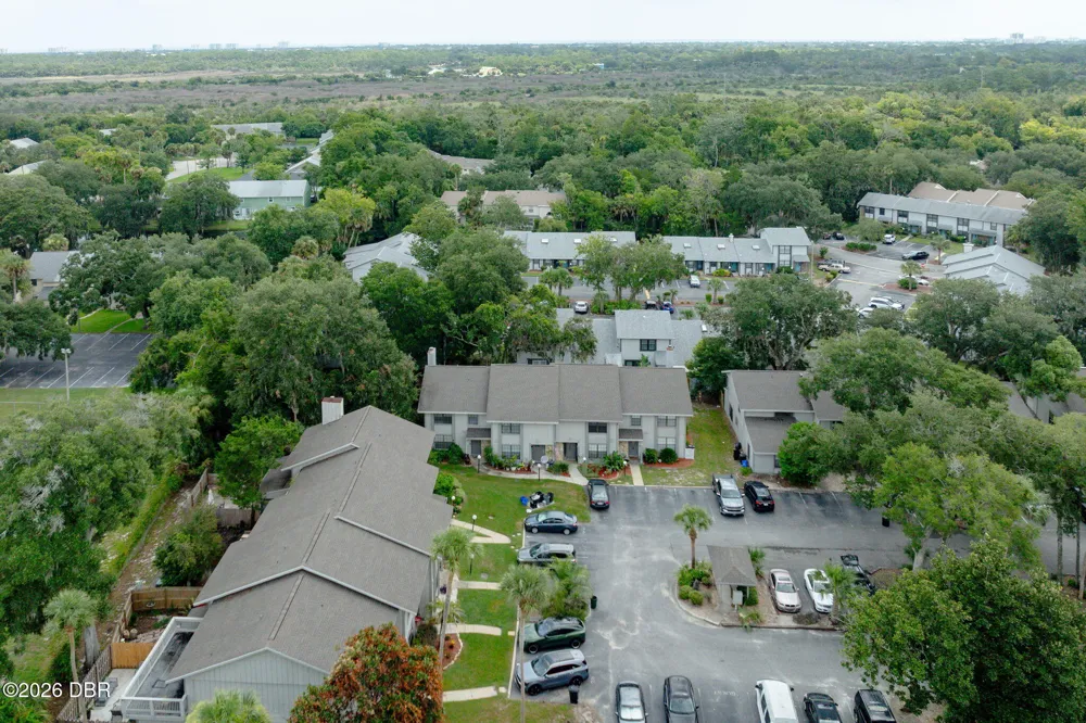 21 Oakwood Park Ormond Beach, FL 32174