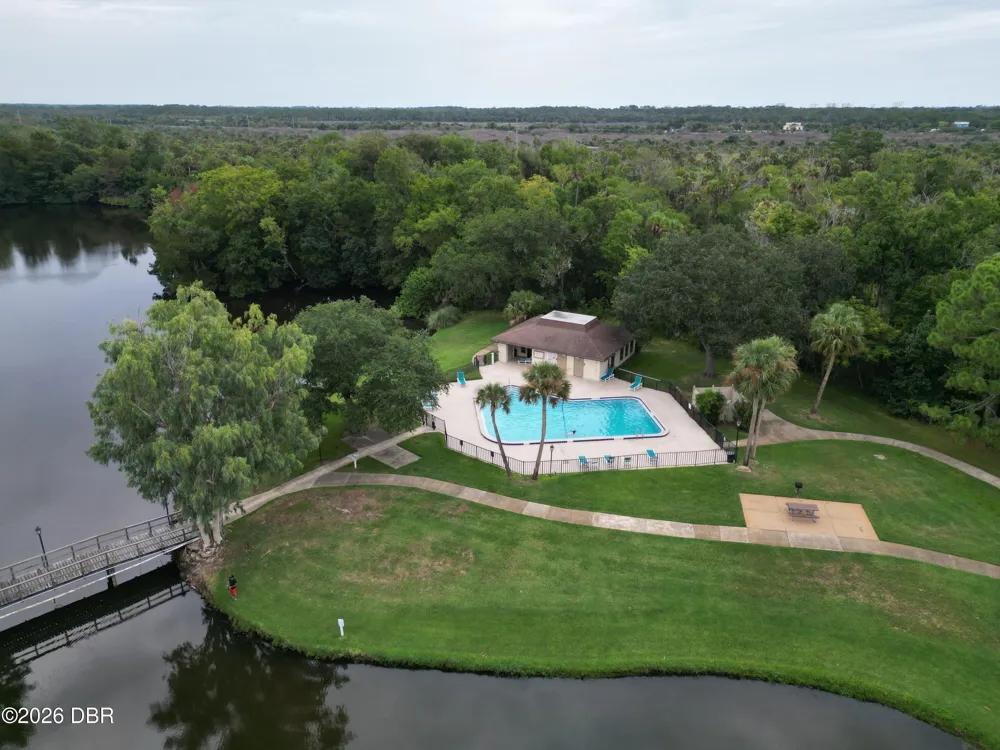21 Oakwood Park Ormond Beach, FL 32174