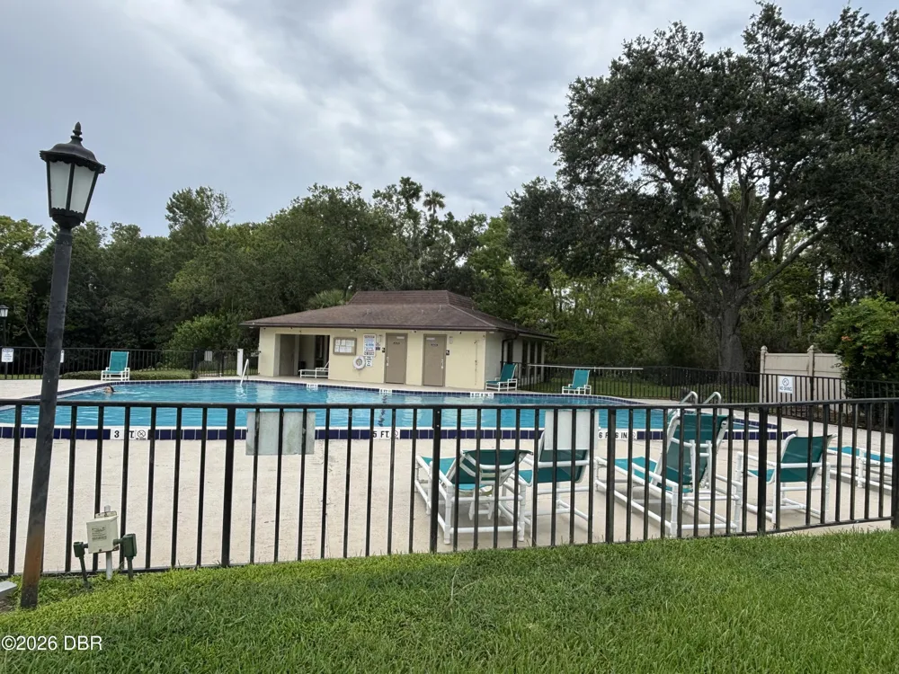 21 Oakwood Park Ormond Beach, FL 32174