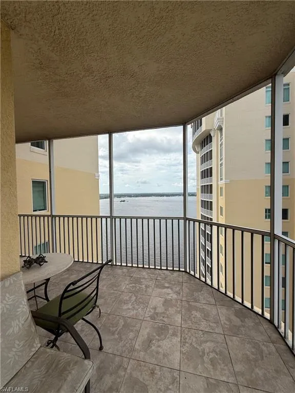 2743 1st Street #2306 Fort Myers, FL 33916