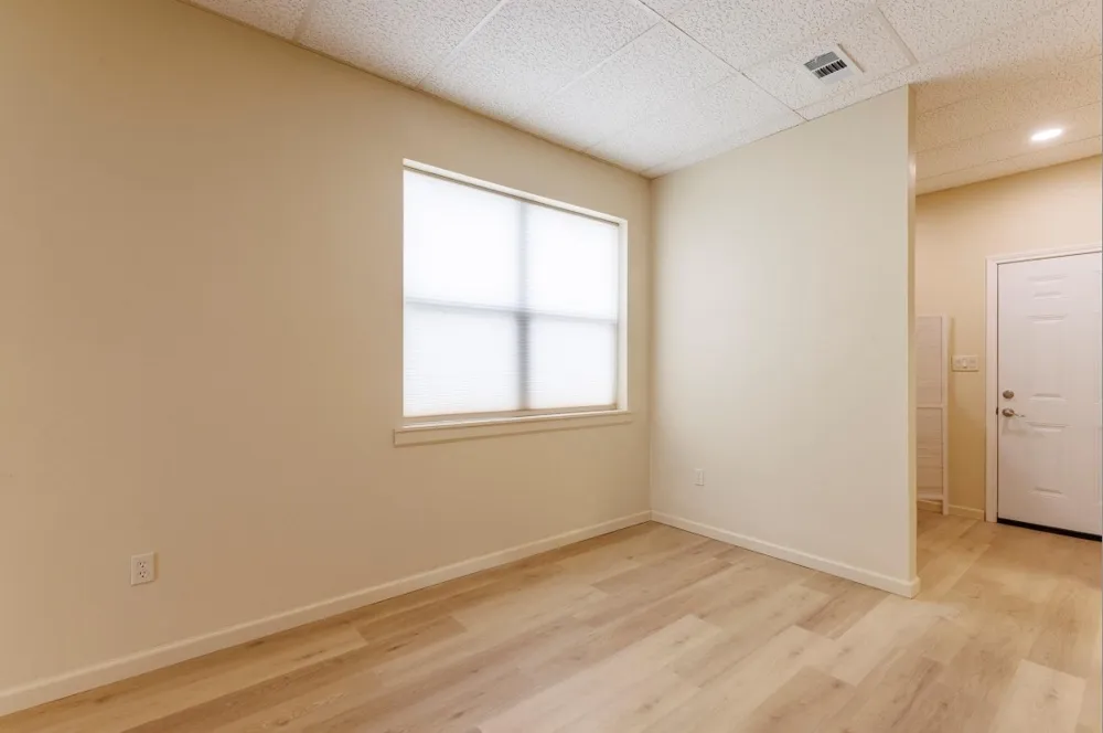202 W Jefferson Street #104 Palmer, TX 75152