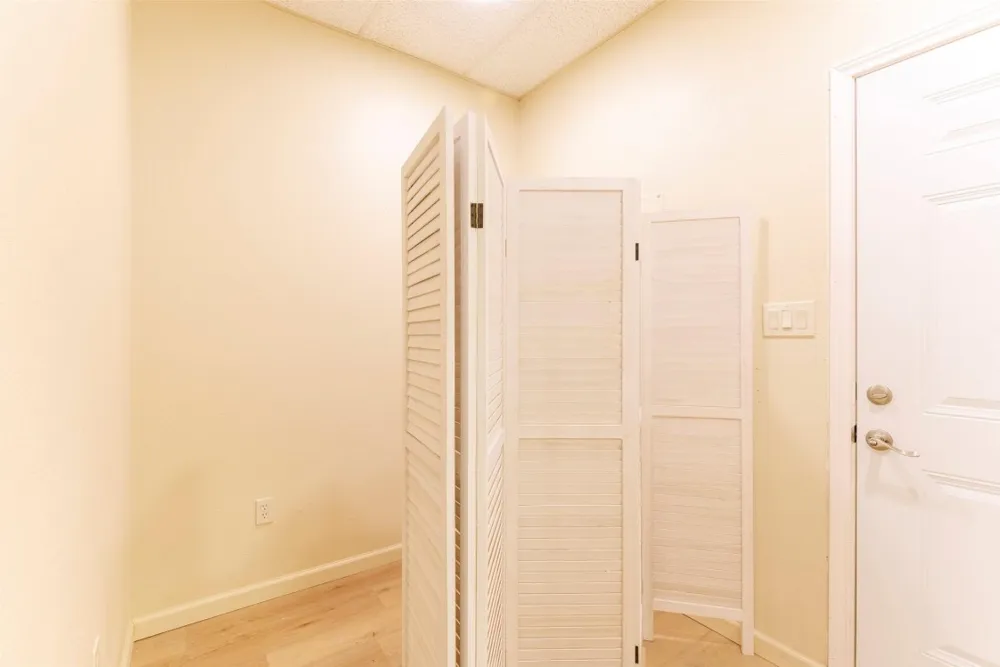 202 W Jefferson Street #104 Palmer, TX 75152