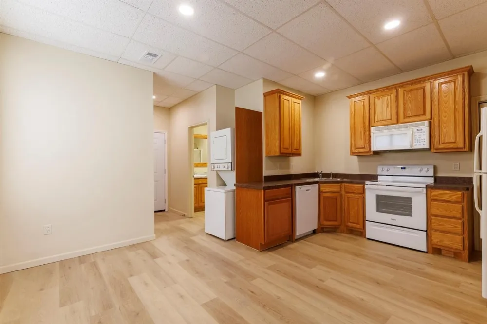 202 W Jefferson Street #104 Palmer, TX 75152