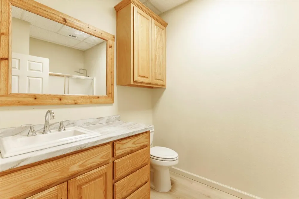 202 W Jefferson Street #104 Palmer, TX 75152