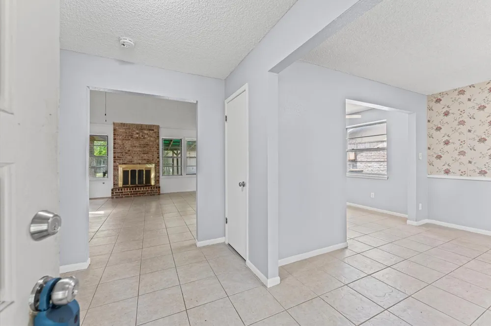 11914 Meadowtrail Lane Meadows Place, TX 77477