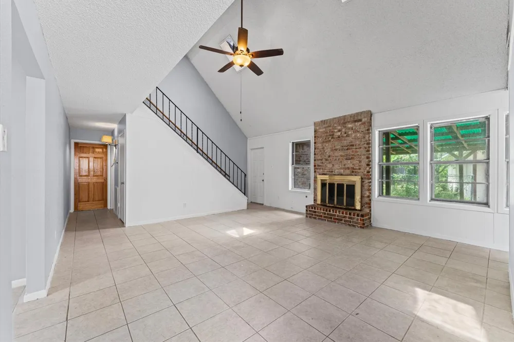 11914 Meadowtrail Lane Meadows Place, TX 77477