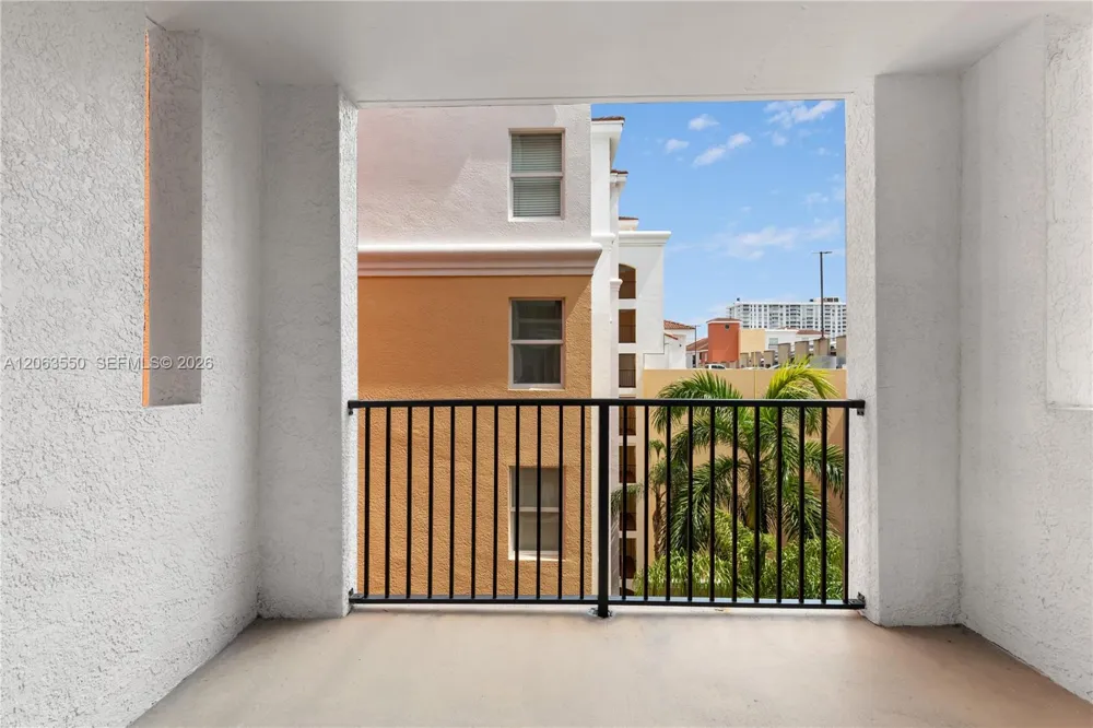 17100 Bay Rd #1712 Sunny Isles Beach, FL 33160