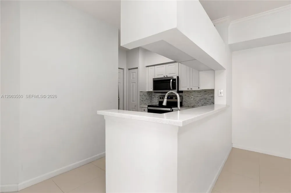 17100 Bay Rd #1712 Sunny Isles Beach, FL 33160