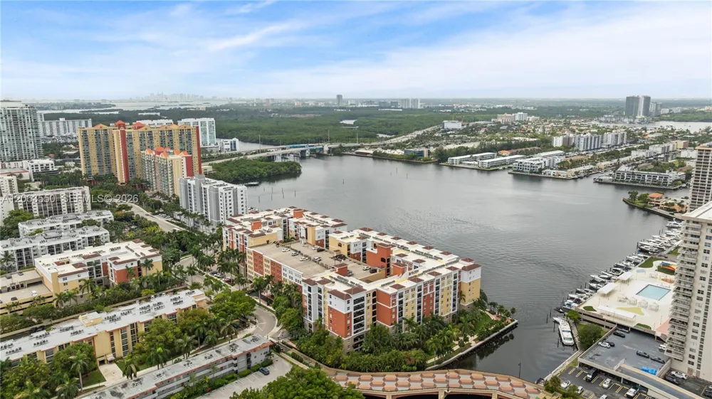 17100 Bay Rd #1712 Sunny Isles Beach, FL 33160