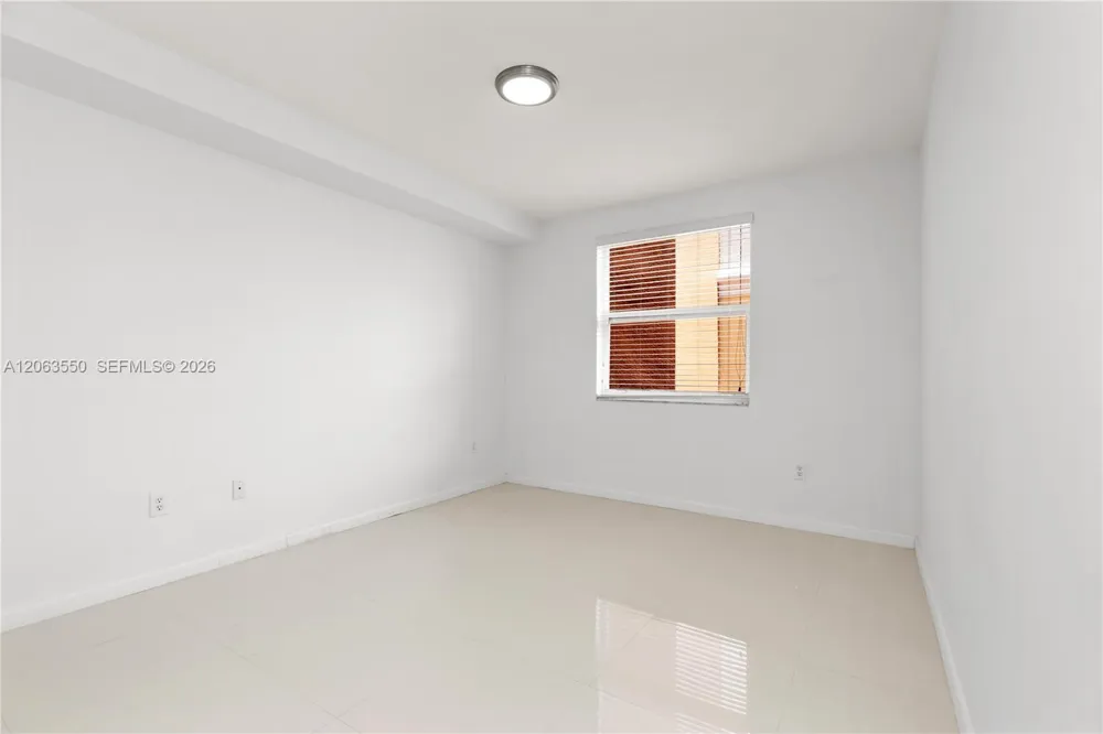 17100 Bay Rd #1712 Sunny Isles Beach, FL 33160