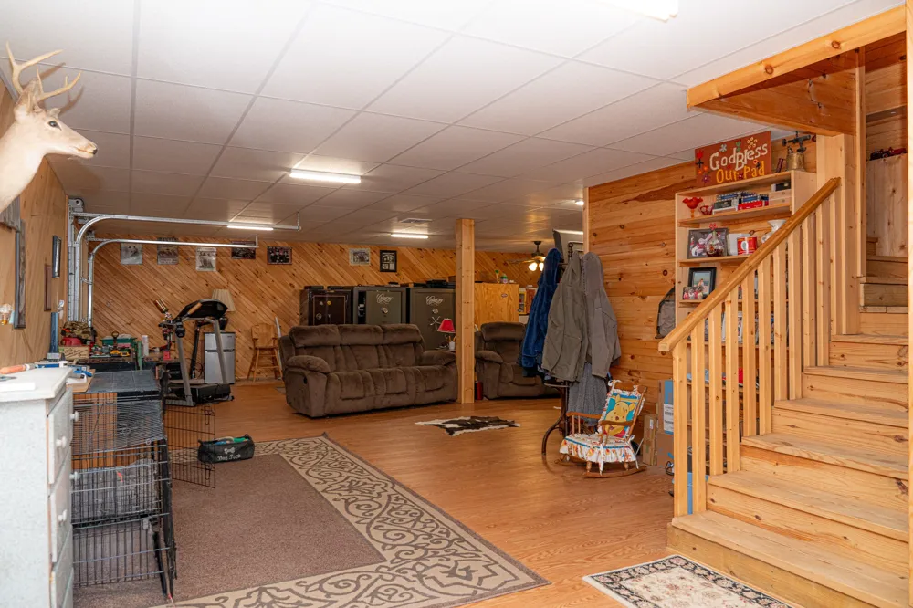 27 Bishop Hollow Ln Pleasant Shade, TN 37145