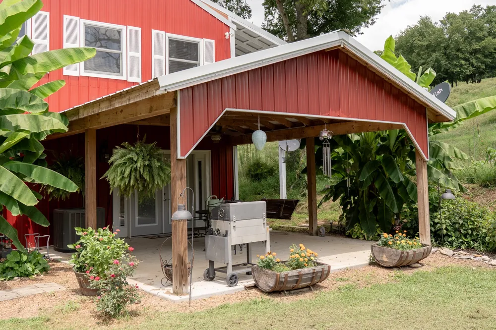27 Bishop Hollow Ln Pleasant Shade, TN 37145