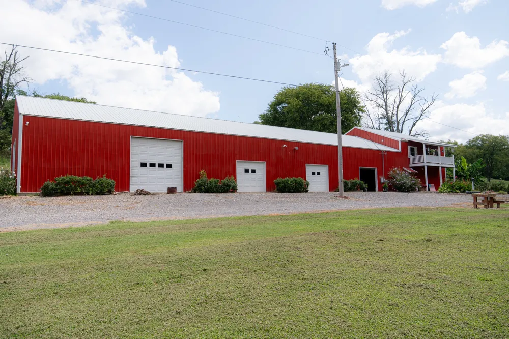 27 Bishop Hollow Ln Pleasant Shade, TN 37145