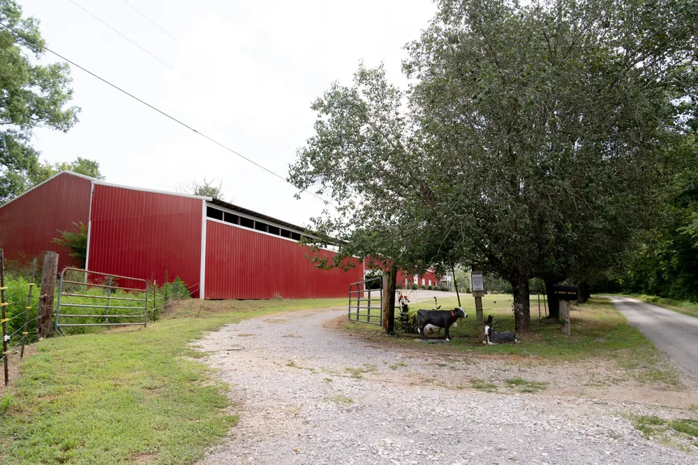 27 Bishop Hollow Ln Pleasant Shade, TN 37145