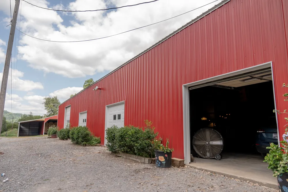 27 Bishop Hollow Ln Pleasant Shade, TN 37145