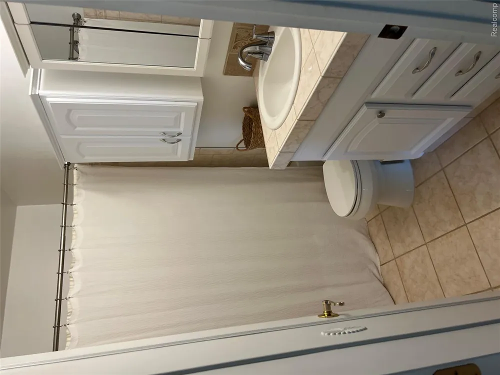 5417 North Road Clyde Township, MI 48049