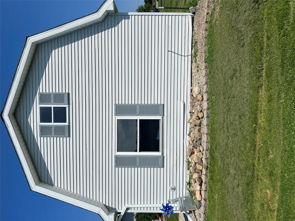 5417 North Road Clyde Township, MI 48049