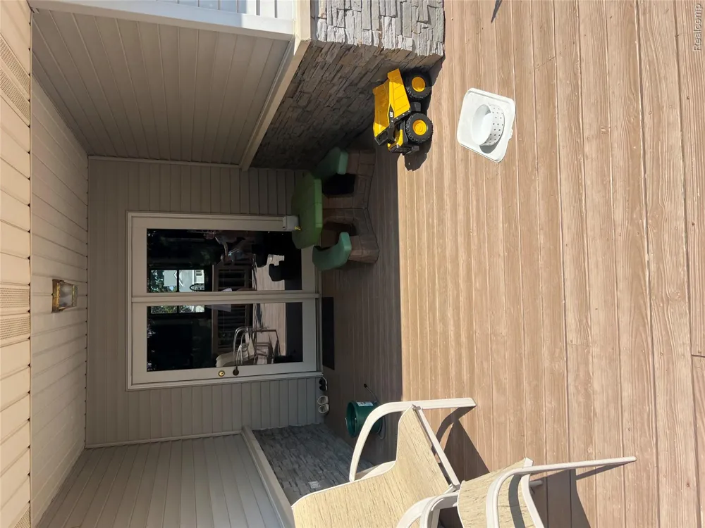 5417 North Road Clyde Township, MI 48049