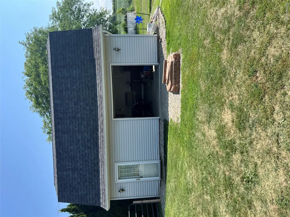 5417 North Road Clyde Township, MI 48049