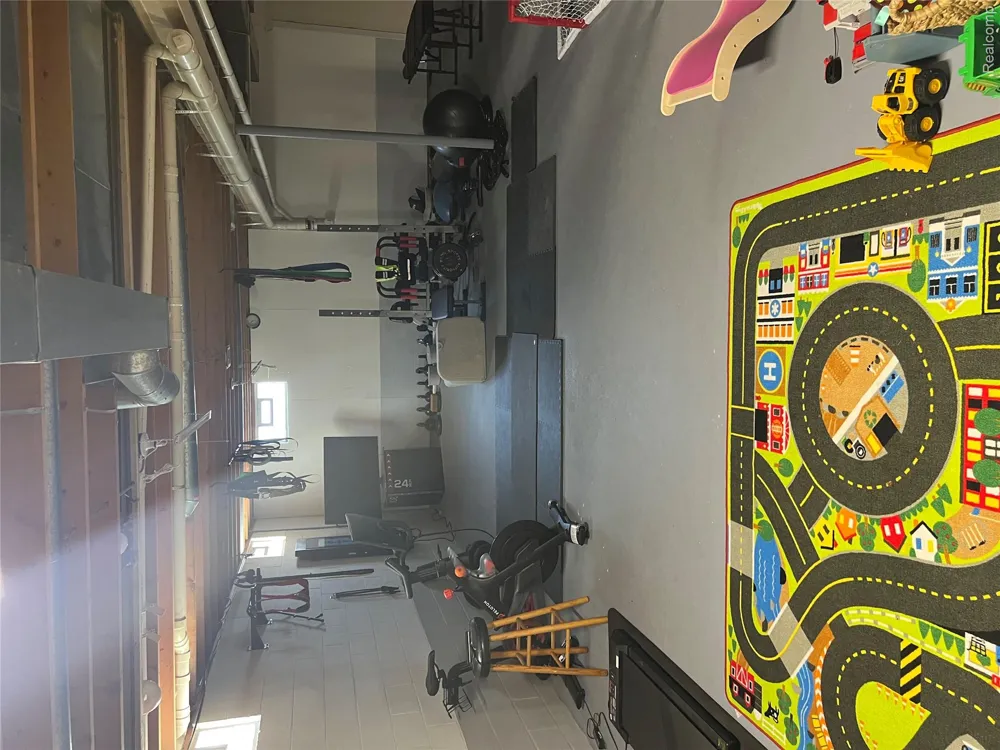 5417 North Road Clyde Township, MI 48049