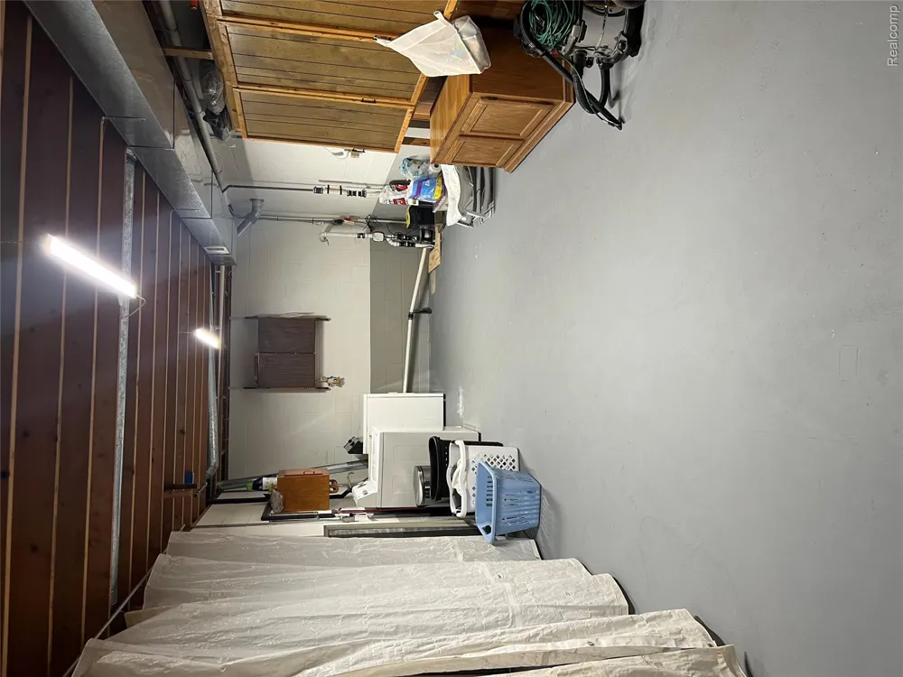 5417 North Road Clyde Township, MI 48049