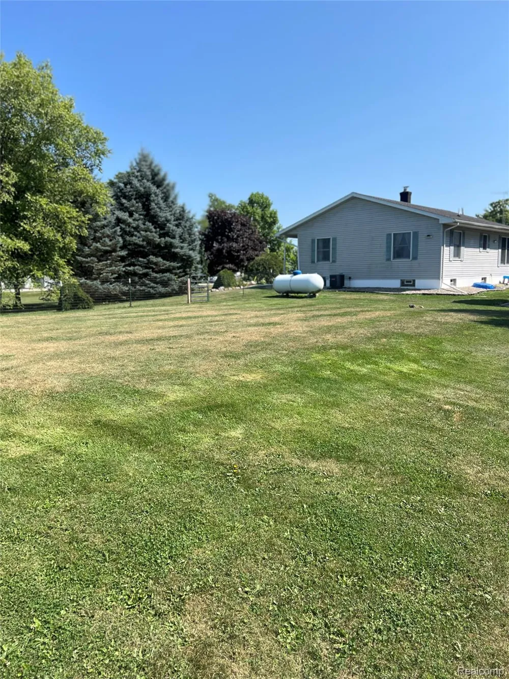 5417 North Road Clyde Township, MI 48049