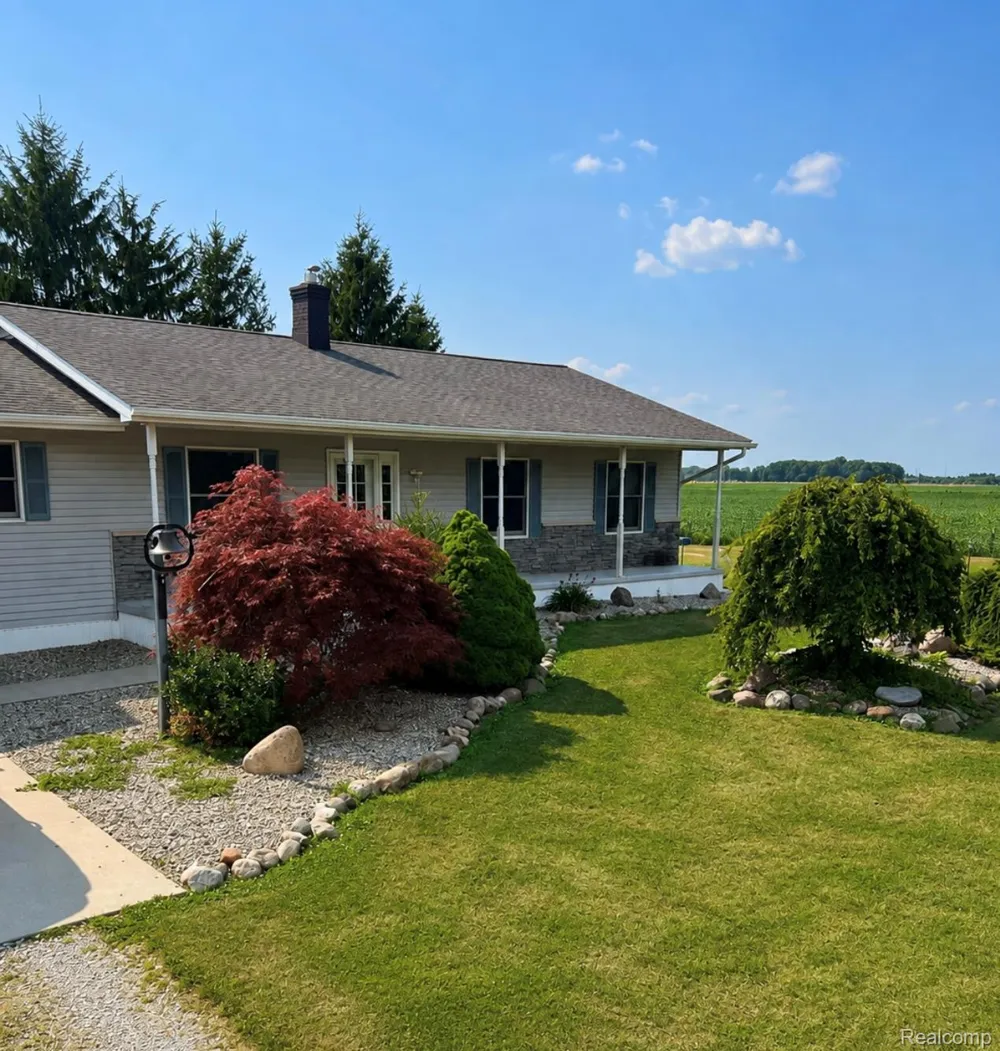 5417 North Road Clyde Township, MI 48049