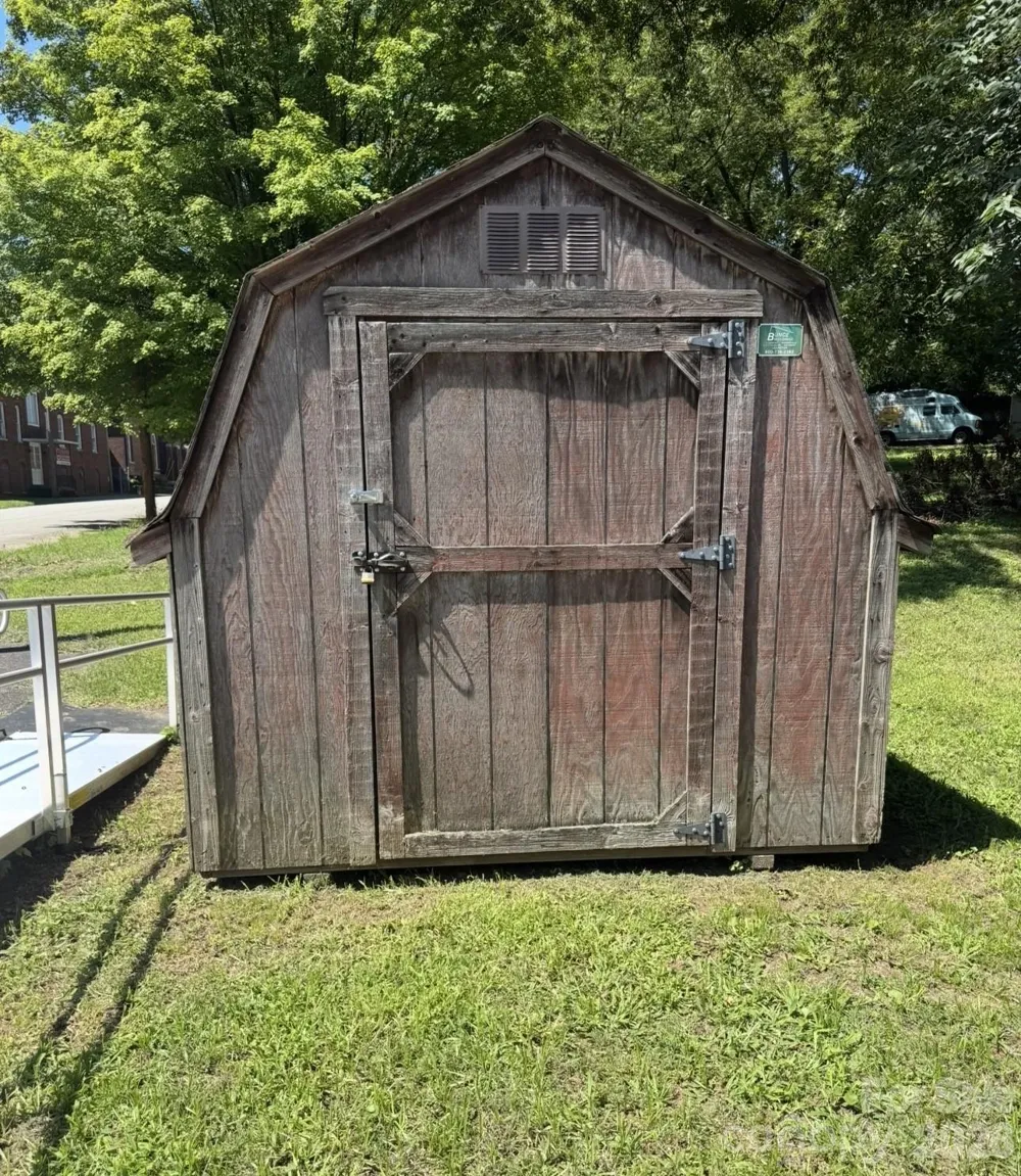 429 E Cemetery Street Salisbury, NC 28144