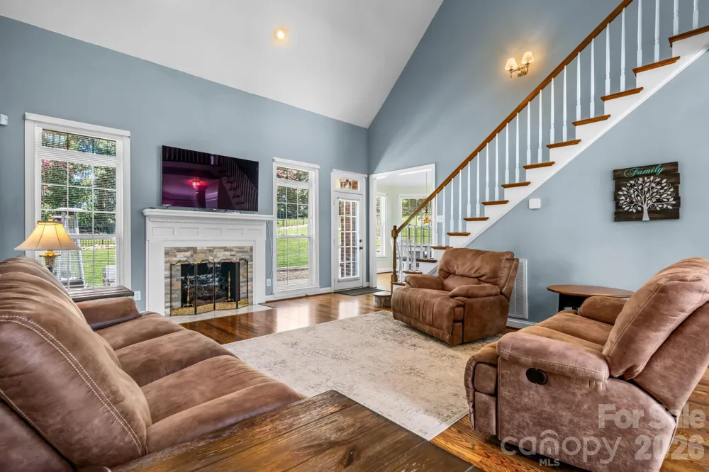 1025 Shore Drive Hickory, NC 28601